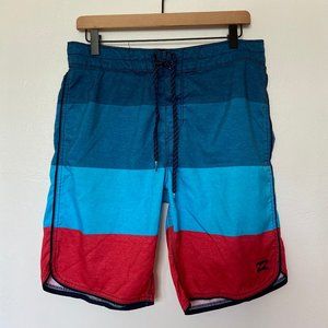BILLABONG BOARD SHORTS
